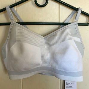 Nike sports bra size large